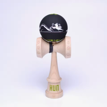 Kendama HUN Panda Edition – Puterea și Eleganța în Negru & Verde