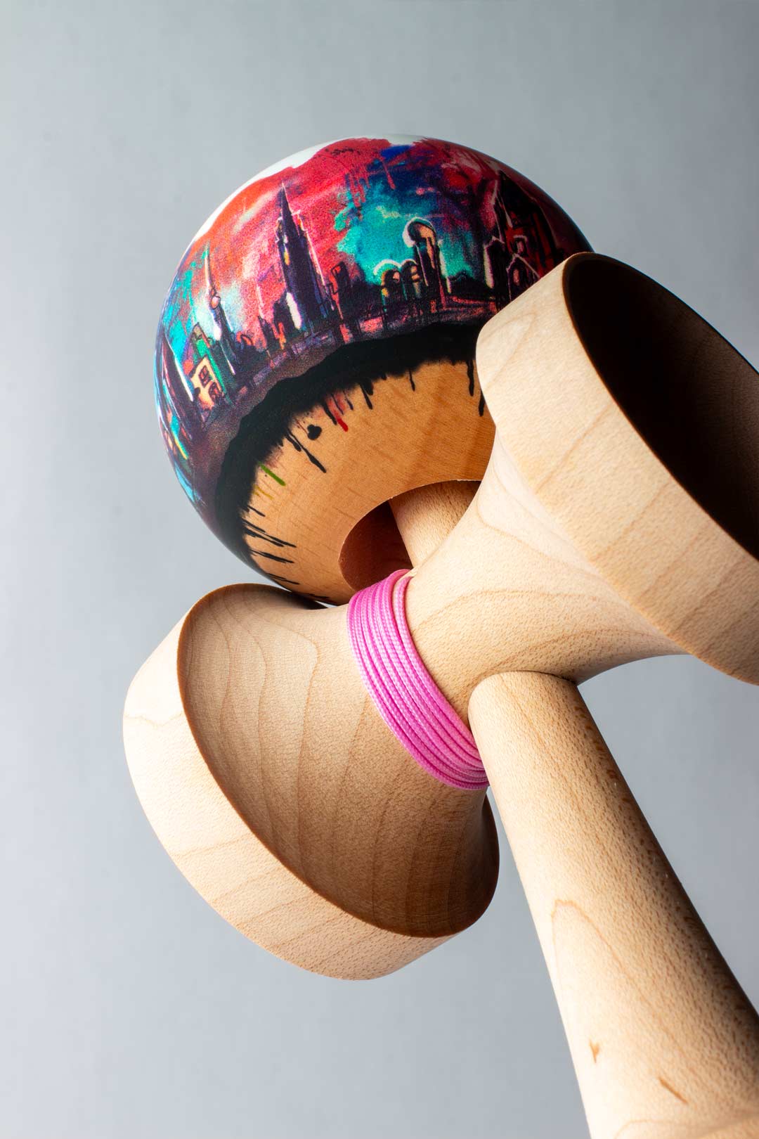 Kendama City Lights Edition – Artă, Skill și Energie Urbană