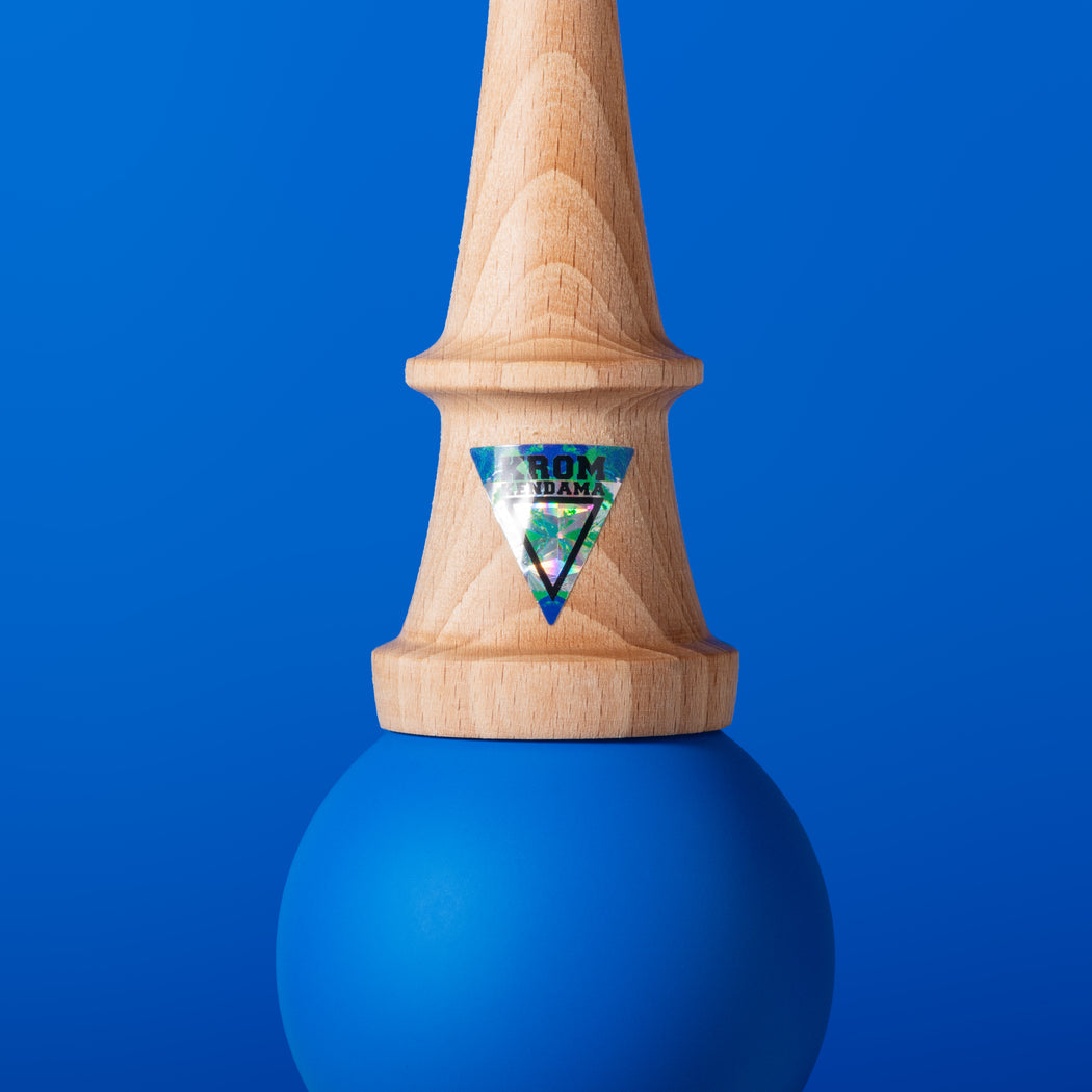 Kendama KROM Pop Blue – Simplitate, Stil și Control Maxim 🔵