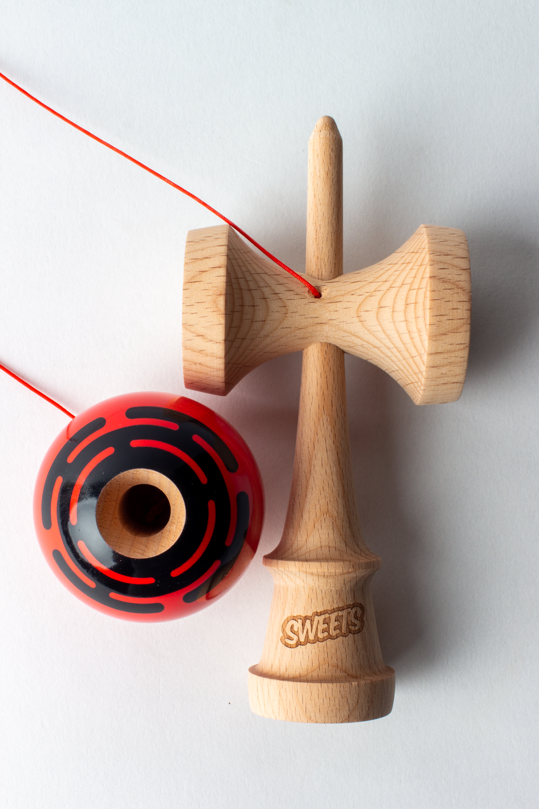 🎯 Kendama Sweets Radar – Red | Vizibilitate maximă și control precis