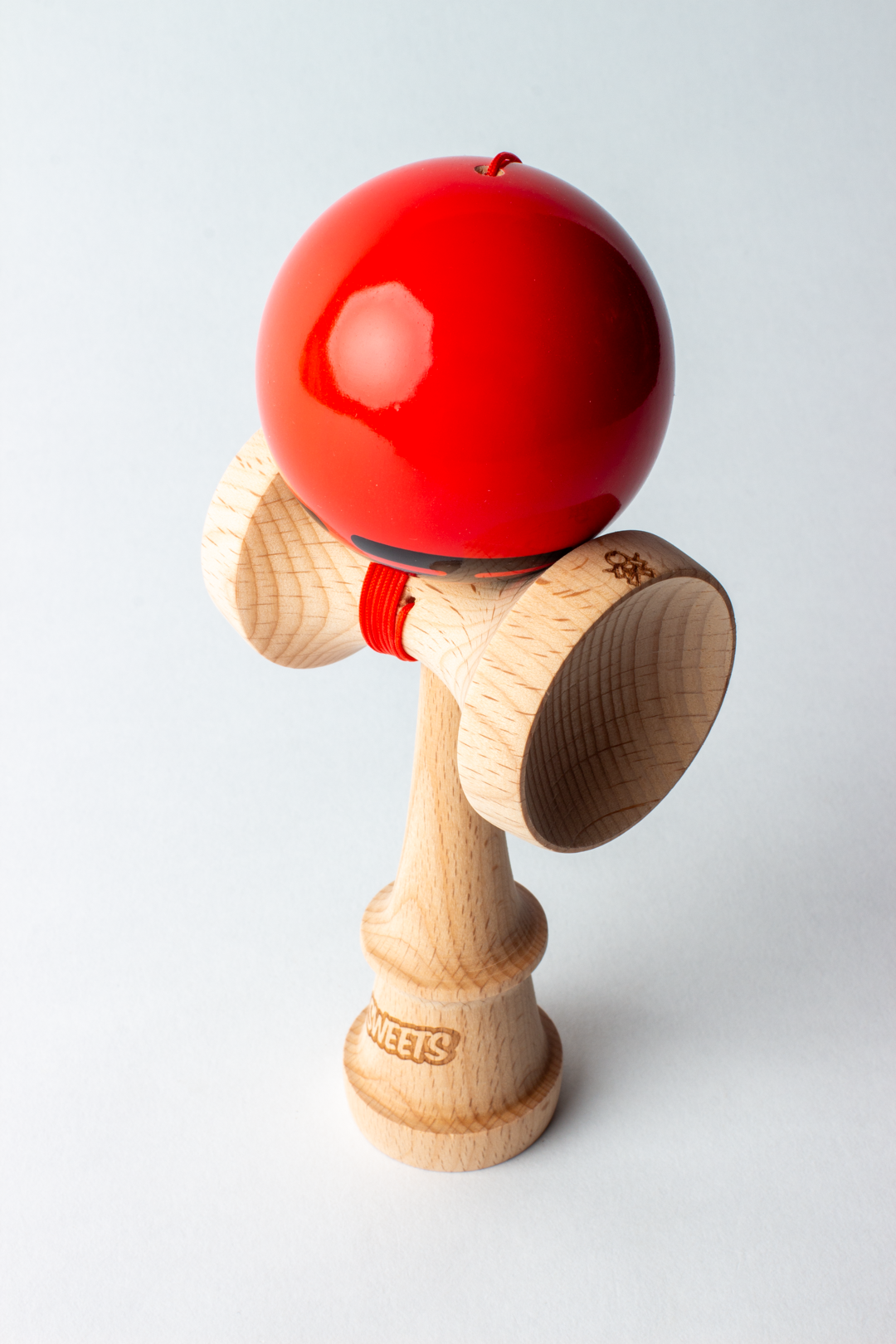 🎯 Kendama Sweets Radar – Red | Vizibilitate maximă și control precis