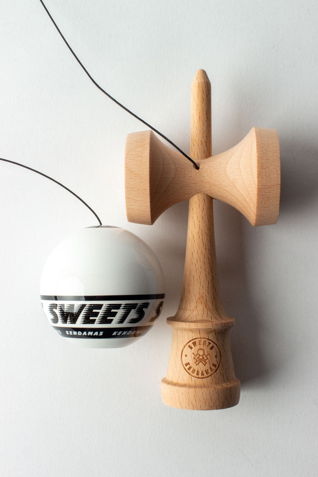 🎯 Kendama Sweets Starter – White | Clasică, simplă și echilibrată